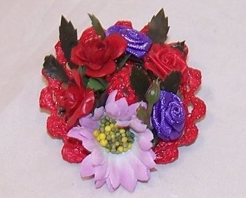 New Woven Red Hat Pin w Red, Purple Roses, Pink Daisy Flower