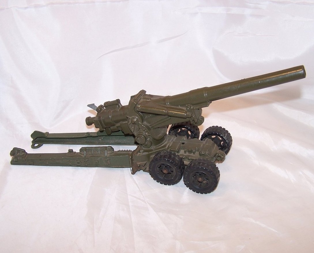 MAR Plastic Toy Cannon on Trailer