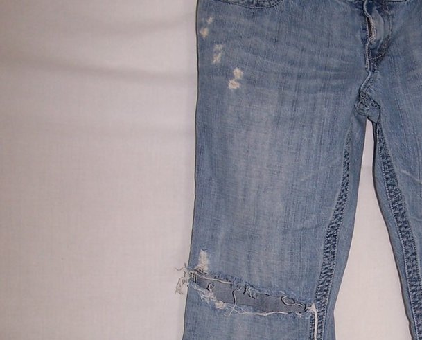 Image 1 of Jrs Sz 5, 6, Distressed Aeropostale Skinny Flare Jeans