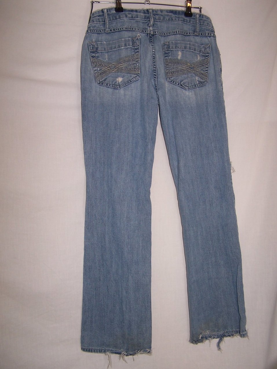 Image 2 of Jrs Sz 5, 6, Distressed Aeropostale Skinny Flare Jeans