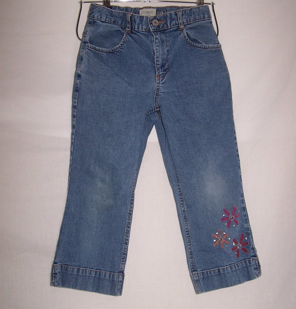 Image 0 of Sz 12 Capri Jeans w Embroidery, Rhinestones, Gap