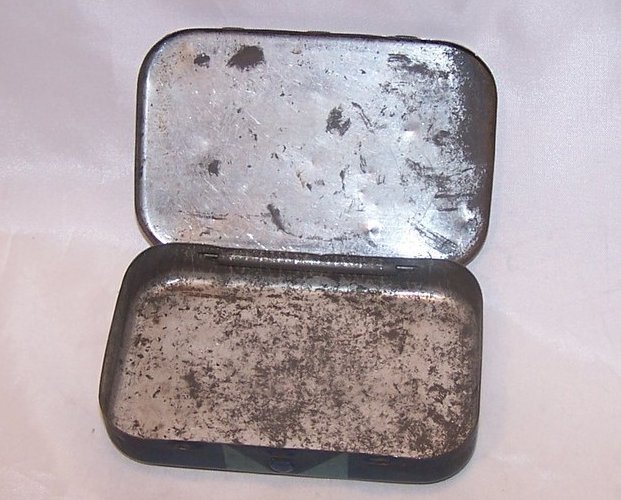 Image 2 of Mrs McGregors Family Nail Tin Box, American Steel and Wire