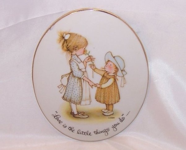Holly Hobbie Love is the Little Things You Do, Wall Plaque