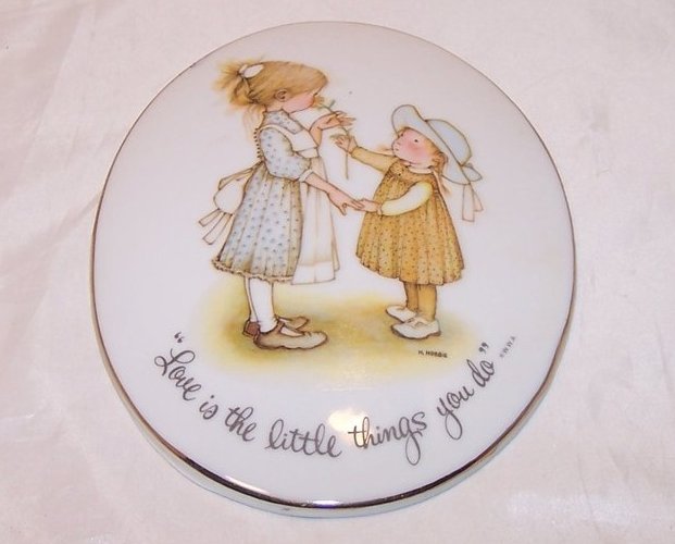 Image 1 of Holly Hobbie Love is the Little Things You Do, Wall Plaque