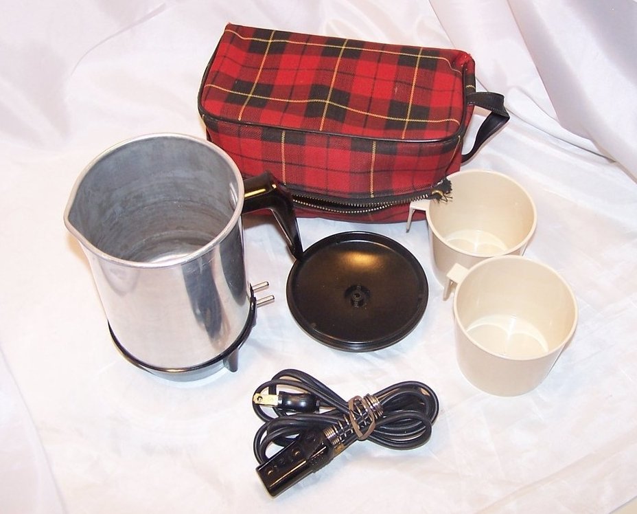 Image 1 of Hot Pot w Cups, Plaid Case, Keefe Mfg Co, Vintage