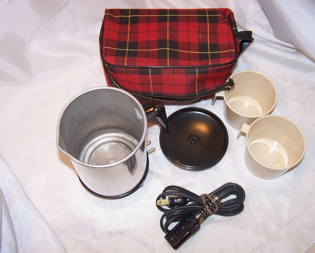 Image 3 of Hot Pot w Cups, Plaid Case, Keefe Mfg Co, Vintage