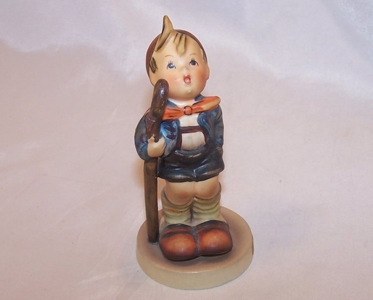 Hummel Little Hiker Figurine, Goebel, 16 2/0 67