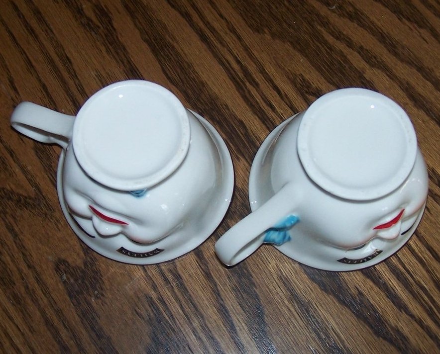 Image 4 of Baileys Irish Cream Winking Coffee Cup Set, 2 Cups