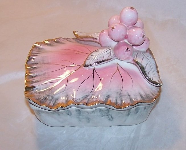 Image 0 of Ucagco Ceramic Leaf and Berry Trinket Box, Japan Japanese