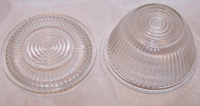 Image 2 of Glass Refrigerator Dish w Lid, Round Clear w Ridged Pattern