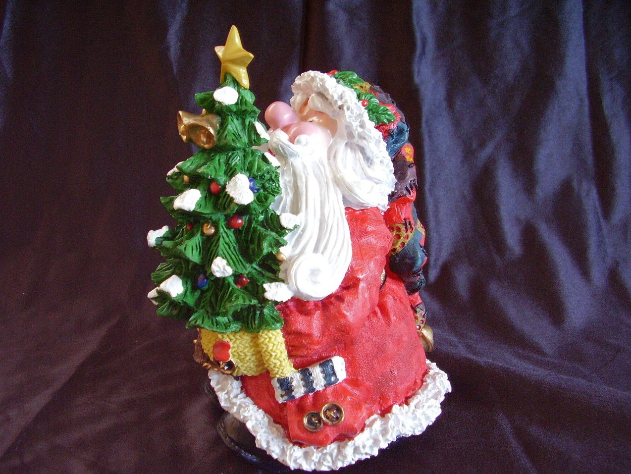 resin santa statue