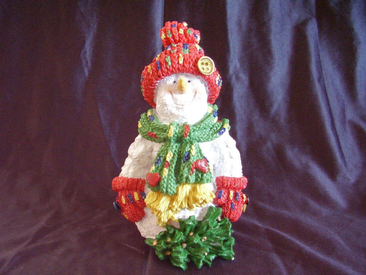 Collectible Christmas Resin Snowman Statue 