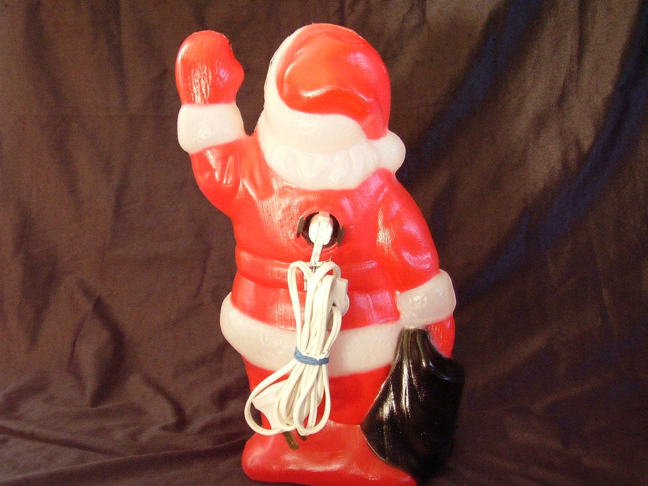 Christmas Blow Molds >> Santa Plastic Lighted Blow Mold Christmas Vintage 13 1/4 ... Christmas Blow Molds >> Santa Plastic Lighted Blow Mold Christmas Vintage 13 1/4 ...