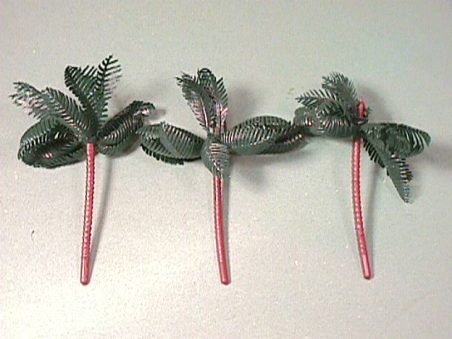 Set Of 3 Plastic Palm Trees