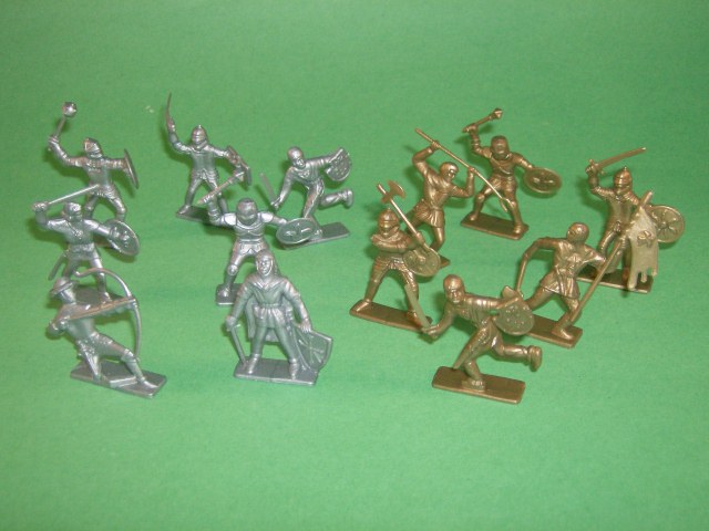Knights 30 Piece Plastic Figures Set