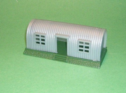 Plastic HO Scale Silver Plastic Quonset Hut 