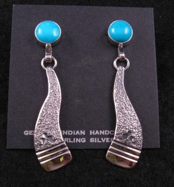 IT Allen Barney Navajo Handmade Kingman Leaf Earrings