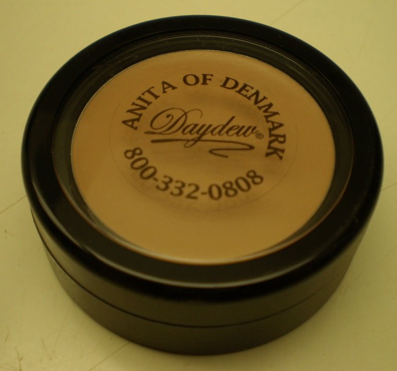 Daydew Touch And Cover Concealer Dark