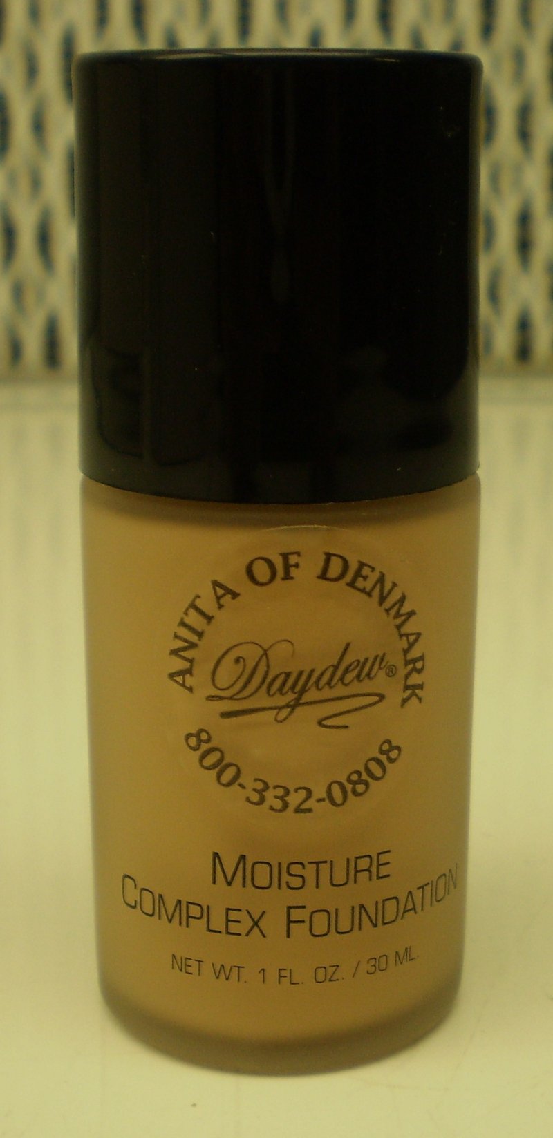 Daydew Custom Blend Moisture Complex Foundation Makeup Peachy Beige 1 oz 