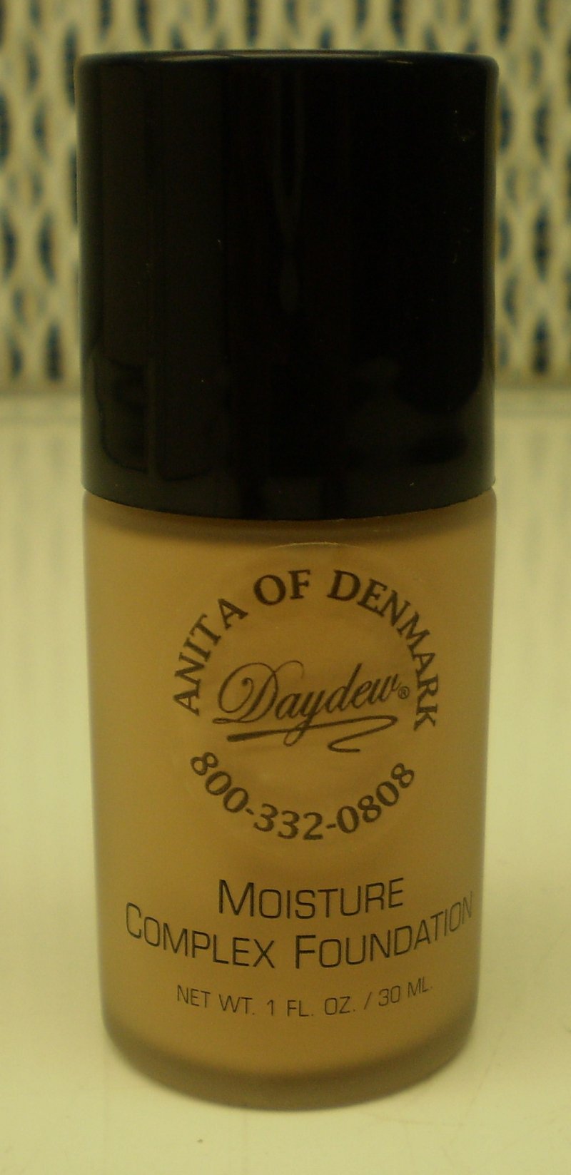 Image 0 of Daydew Custom Blend Moisture Complex Foundation Makeup Peachy Beige 1oz