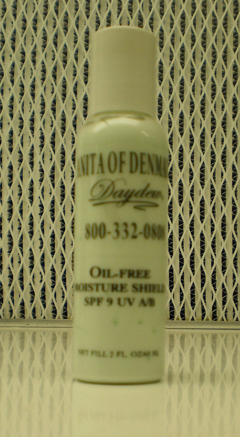 Anita Of Denmark Oil-Free Moisture Shield SPF 9 Uv A/B 2 oz 