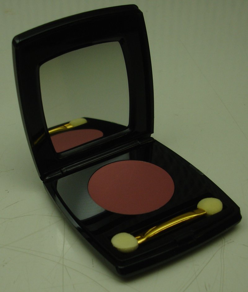 Image 0 of Daydew Creme Powder (Shade: Rose Dew)