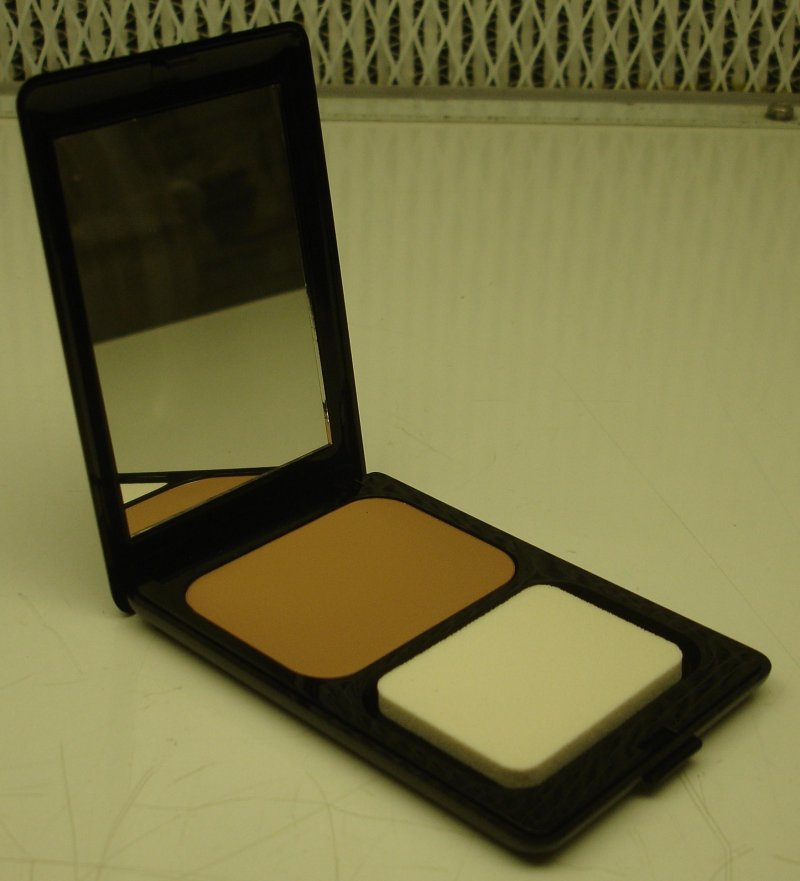 Daydew Powder Creme Makeup Neutral Dark