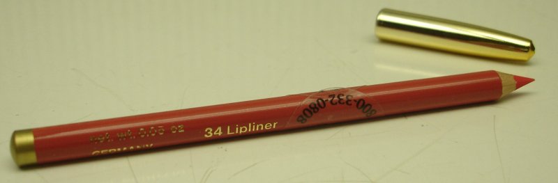 Image 0 of Daydew Professional Lip Liner Pencil (Shade: Coral)