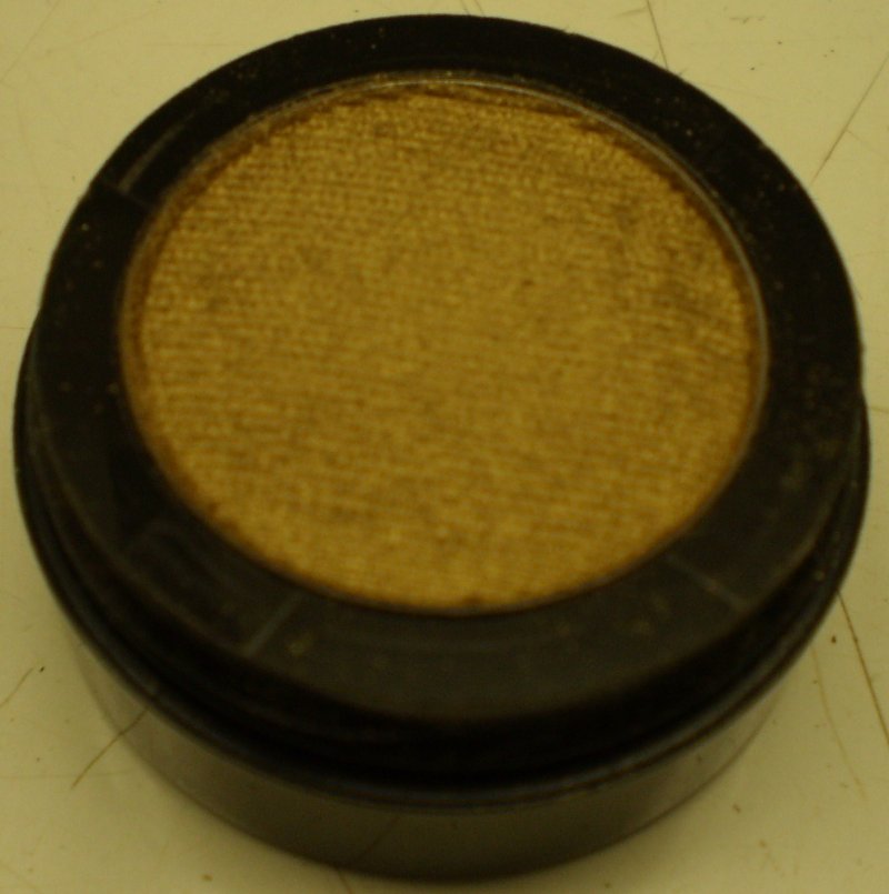 Daydew Cake Eyeliner (Shade: Gold)