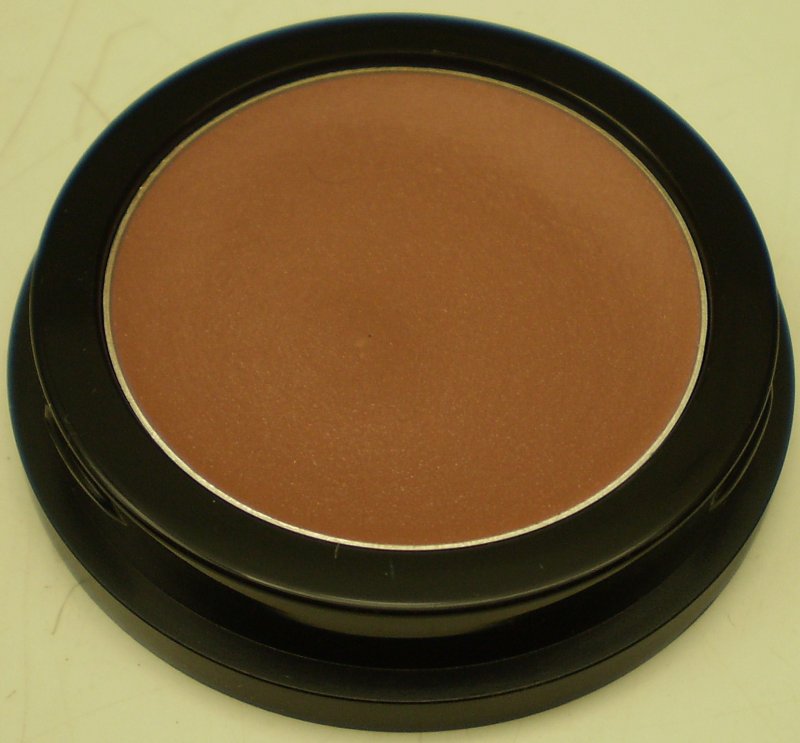 Image 0 of Daydew Cremewear Blush (Shade: Nutty Berry)