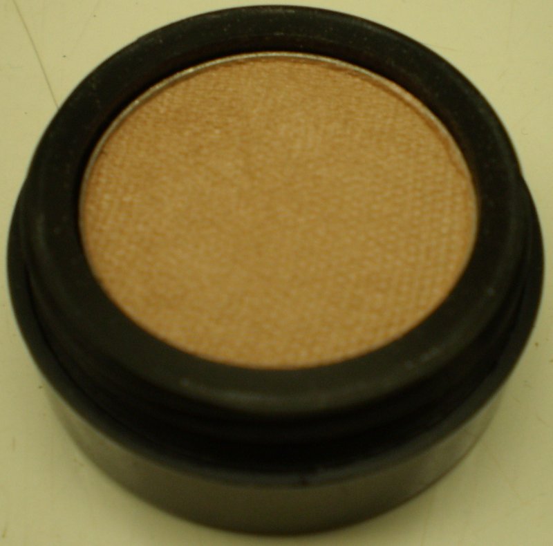 Image 0 of Daydew Ultra Pearl Eyeshadow (Shade: Soft Beige)