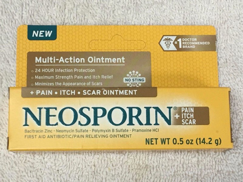 Image 0 of Neosporin + Pain Itch Scar Ointment 0.5 Oz