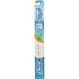 Image 0 of Oral-B 40 Indicator Regular Medium 14 Toothbrush