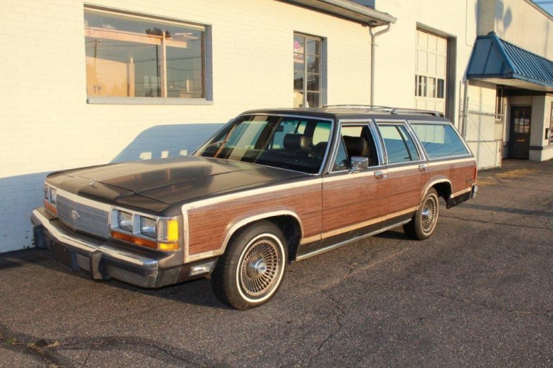 1980 Ford station wagons #3