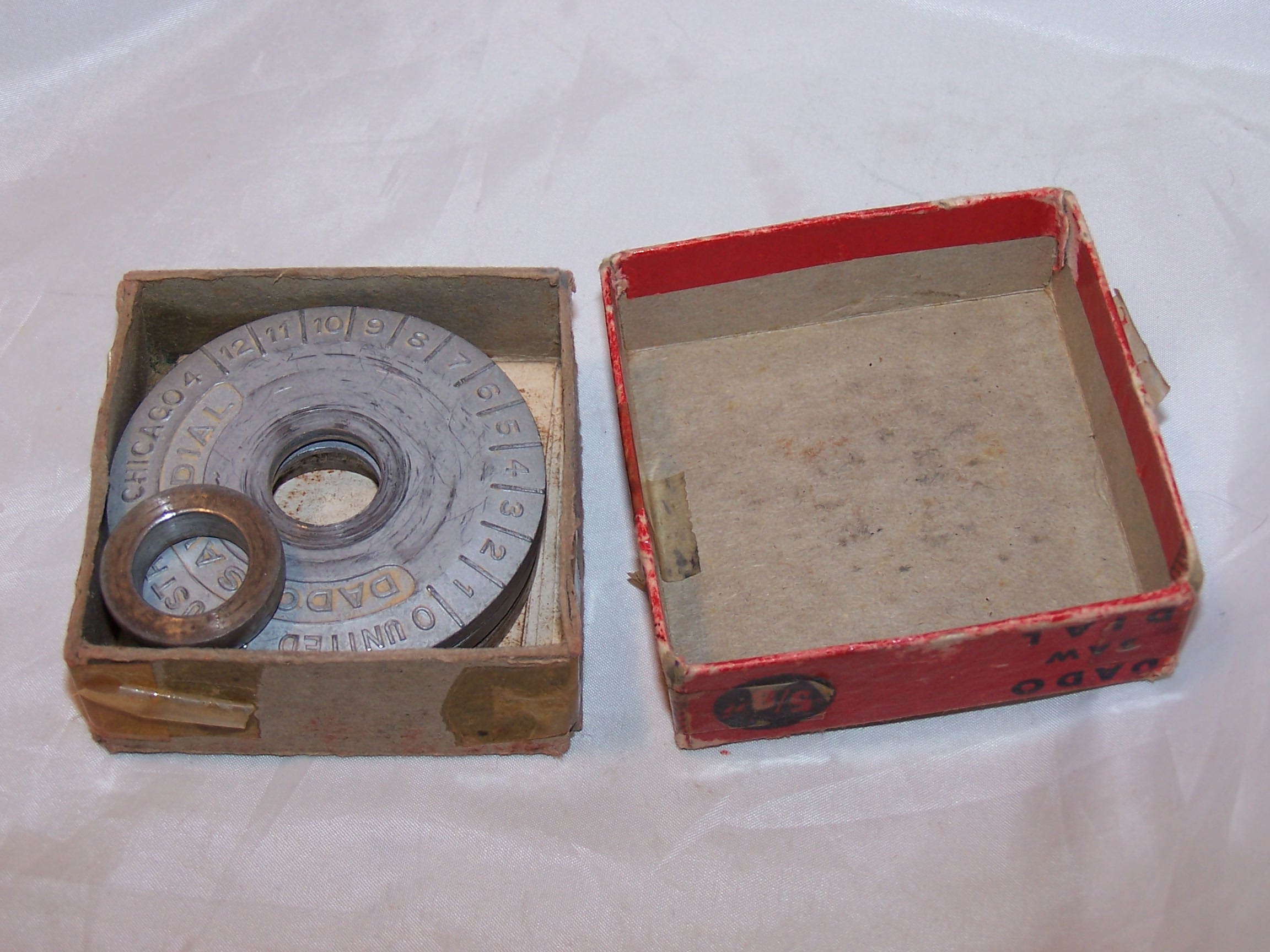 Image 1 of Dado Saw Dial, Vintage, United Industries Inc, Chicago