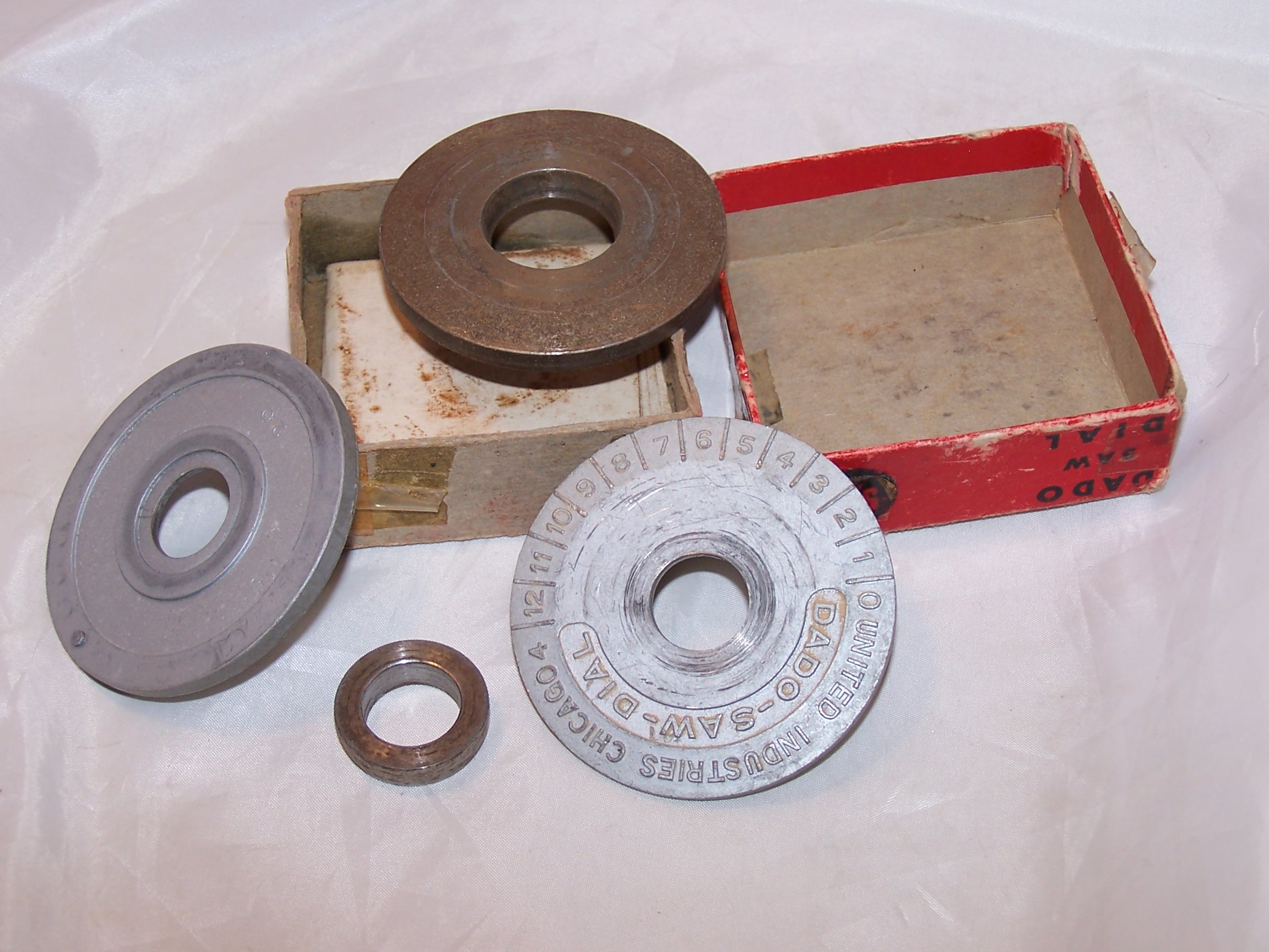 Image 2 of Dado Saw Dial, Vintage, United Industries Inc, Chicago