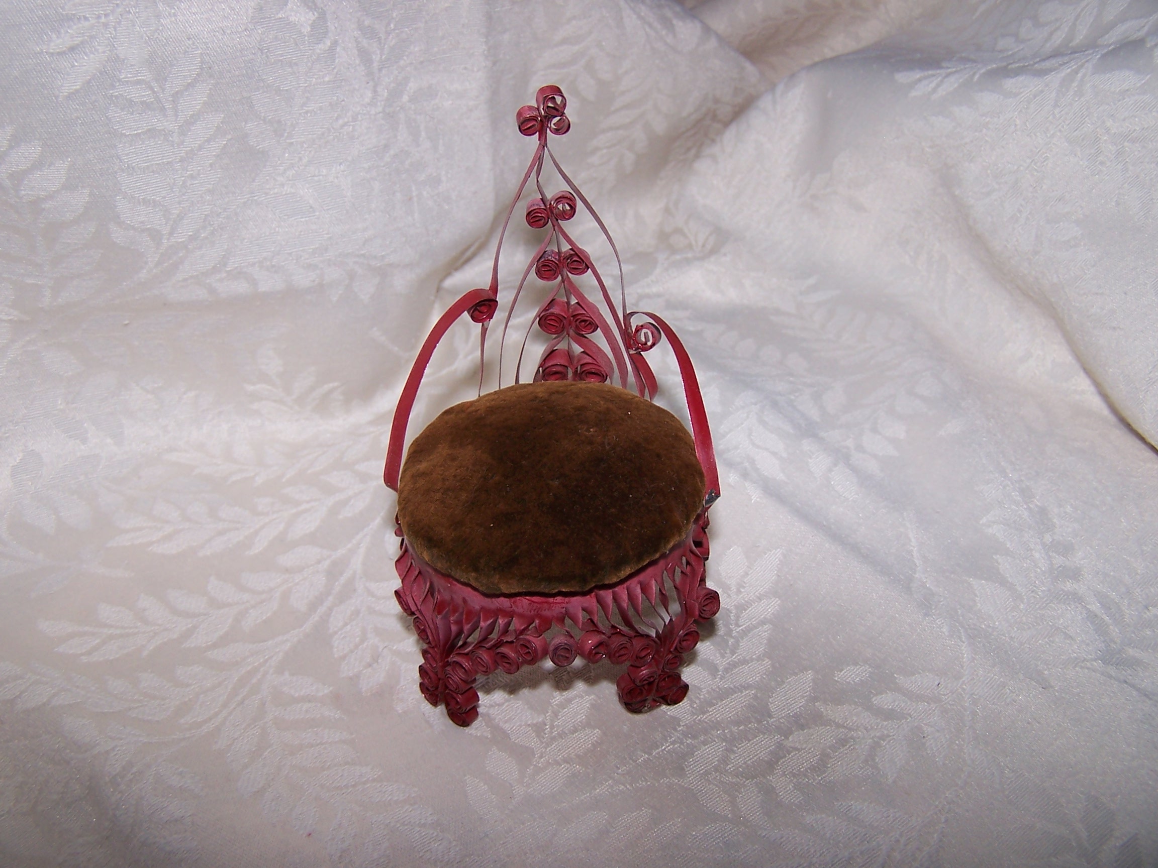 Quilled Pin Cushion Chair, Red