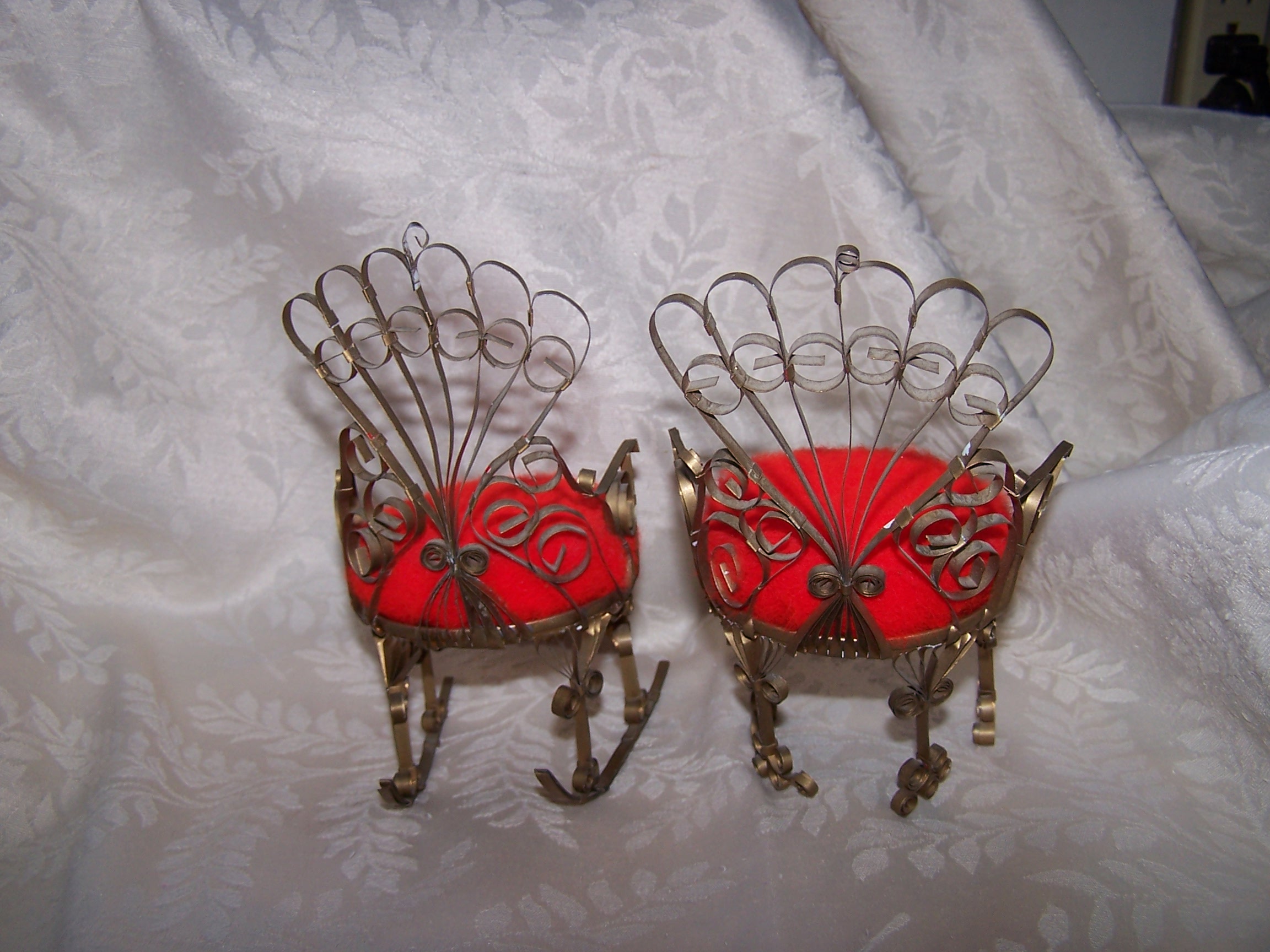 Image 2 of Quilled Pin Cushion Chair, Rocking Chair, Fuzzy Red, Gold