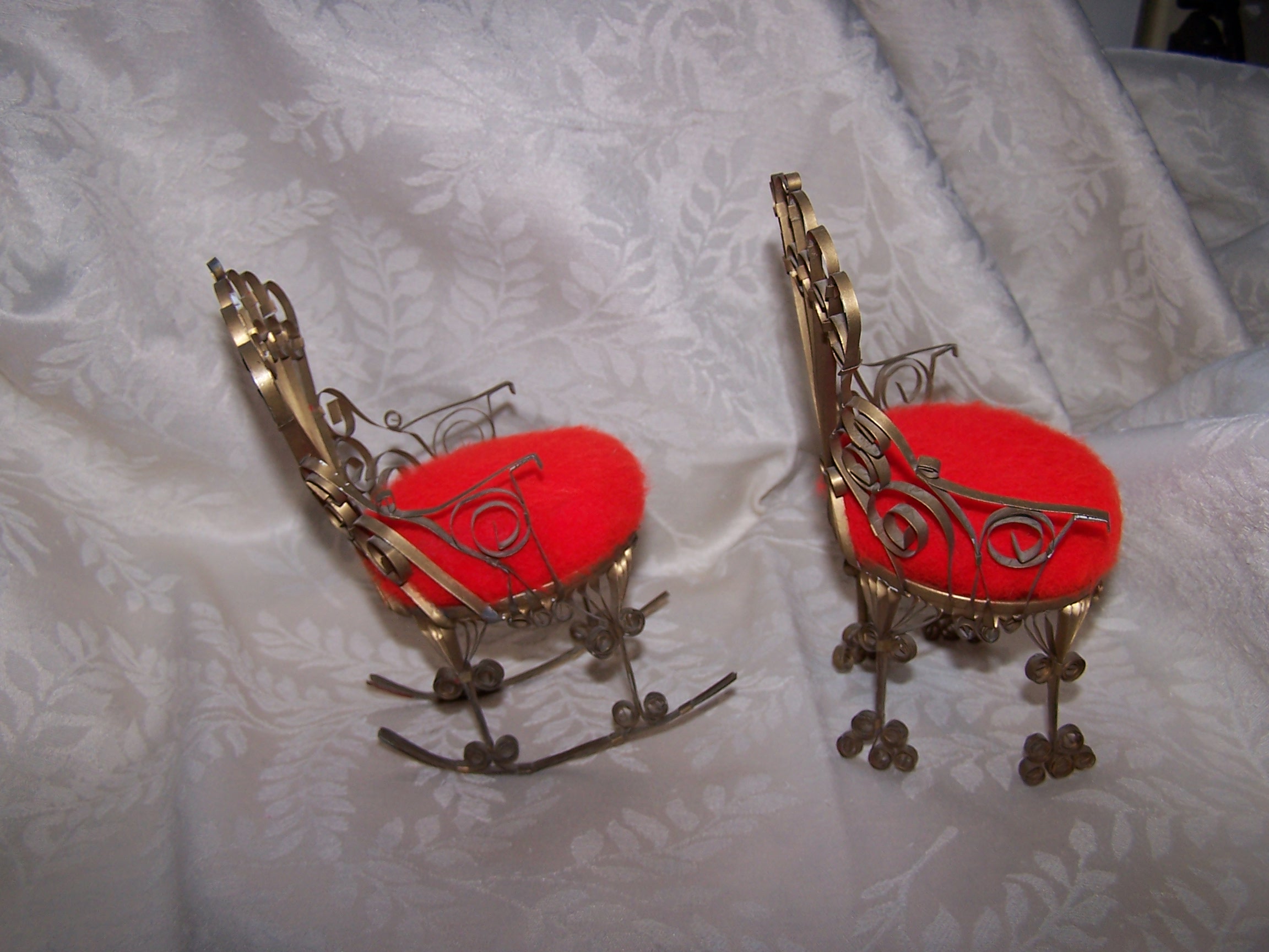 Image 3 of Quilled Pin Cushion Chair, Rocking Chair, Fuzzy Red, Gold