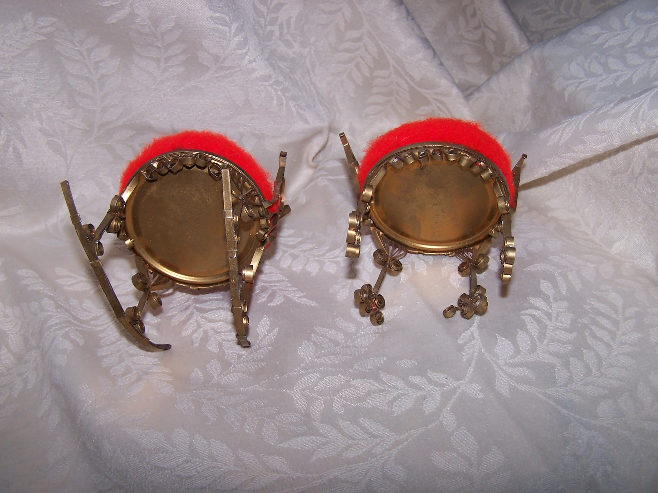 Image 4 of Quilled Pin Cushion Chair, Rocking Chair, Fuzzy Red, Gold