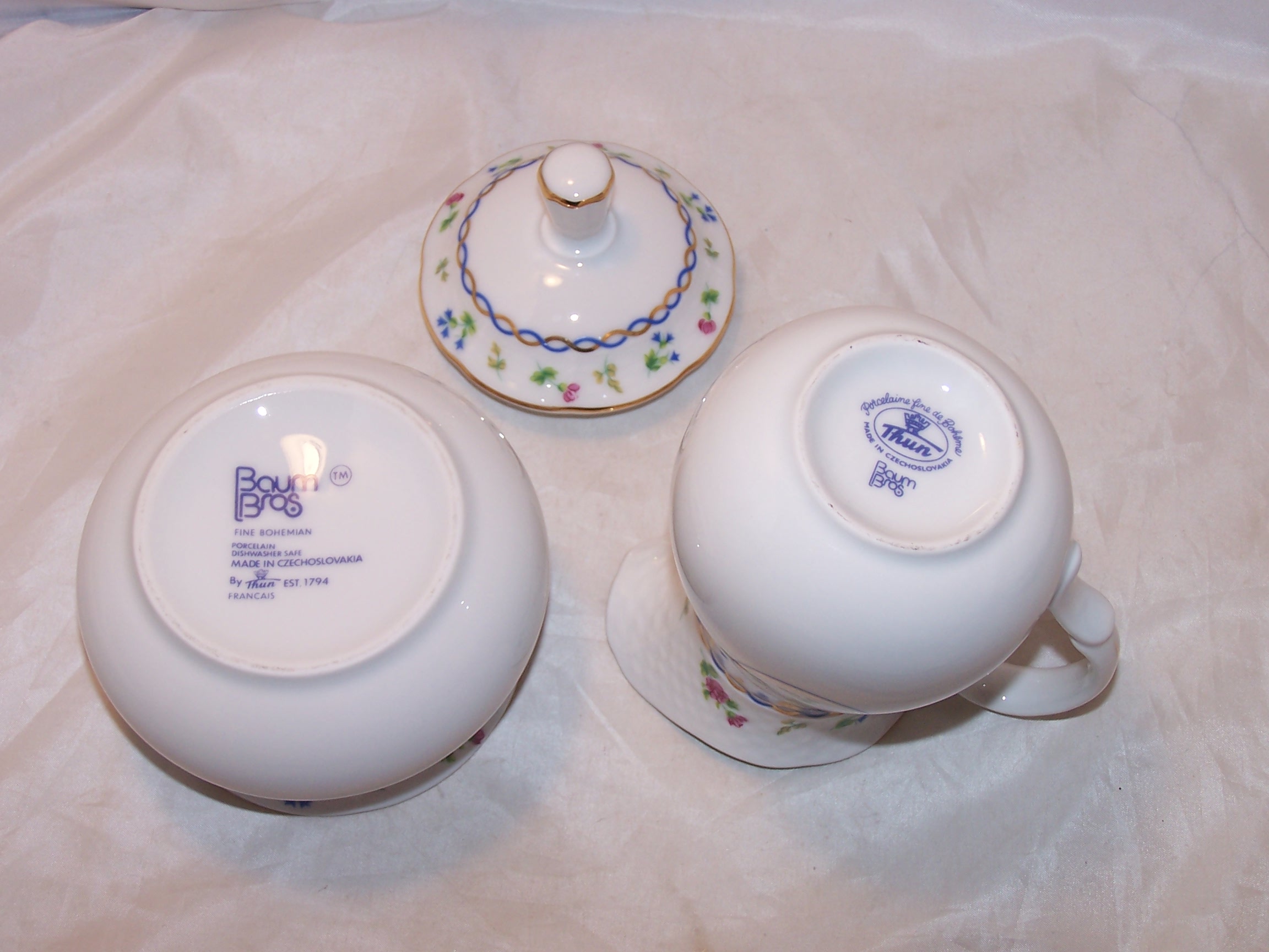 Image 5 of Baum Bros Thun Porcelain Creamer and Sugar, Czechoslovakia