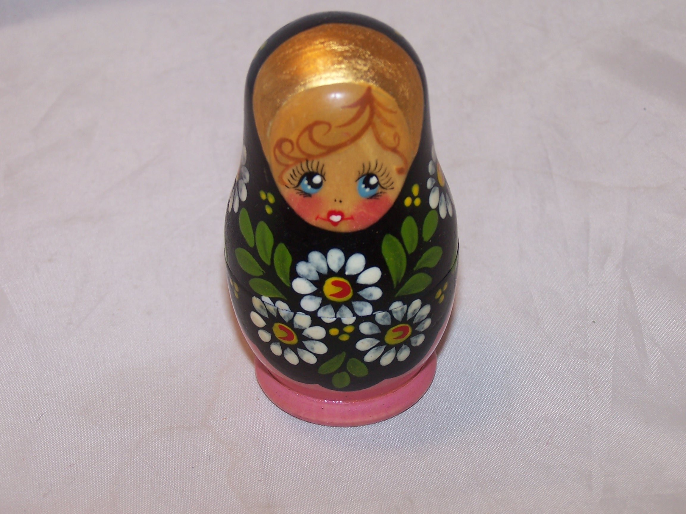 '.Daisy Nesting Doll.'