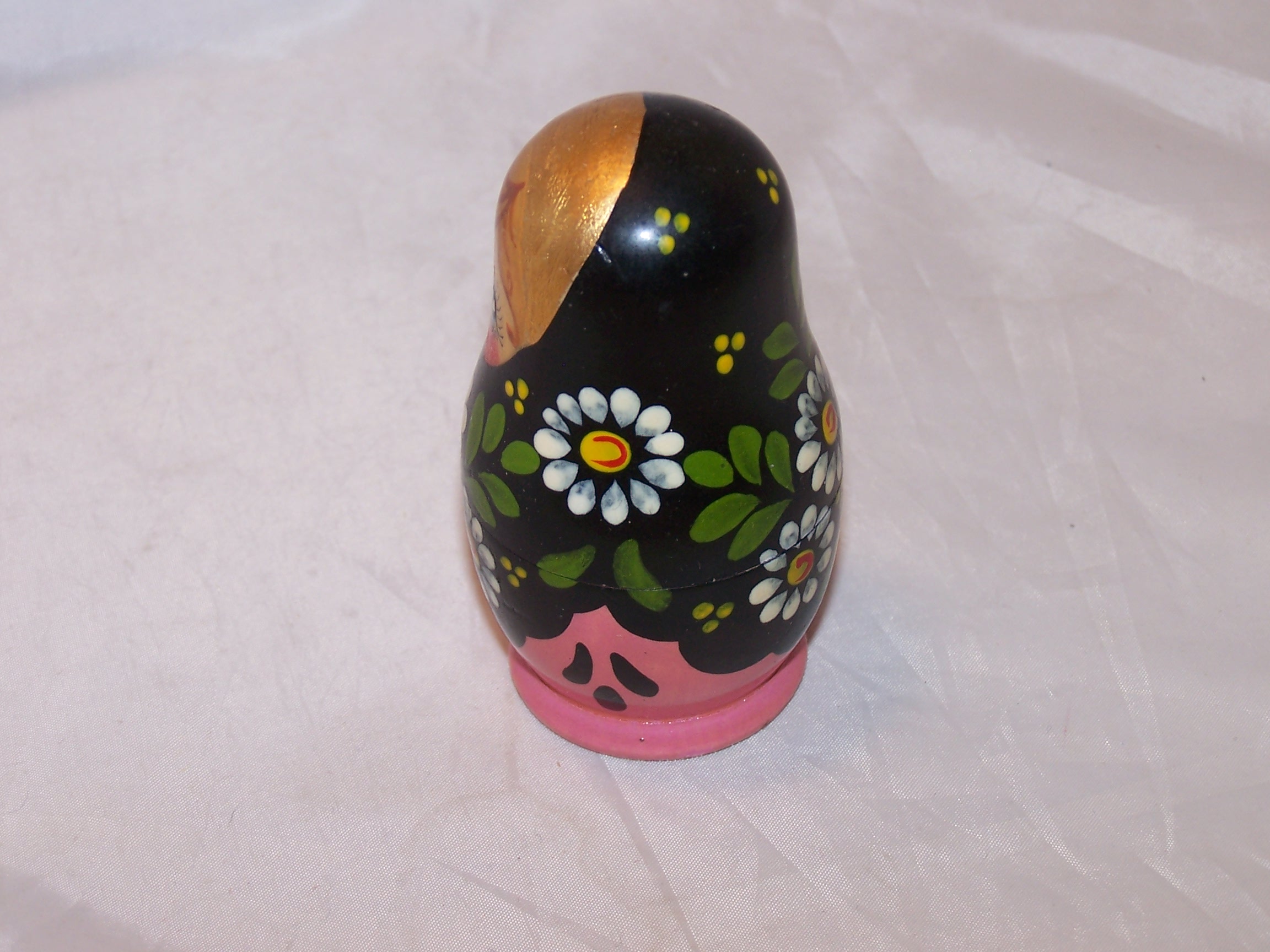 Image 4 of Nesting Doll in Black, Pink w Daisies, 5 Levels, Wood
