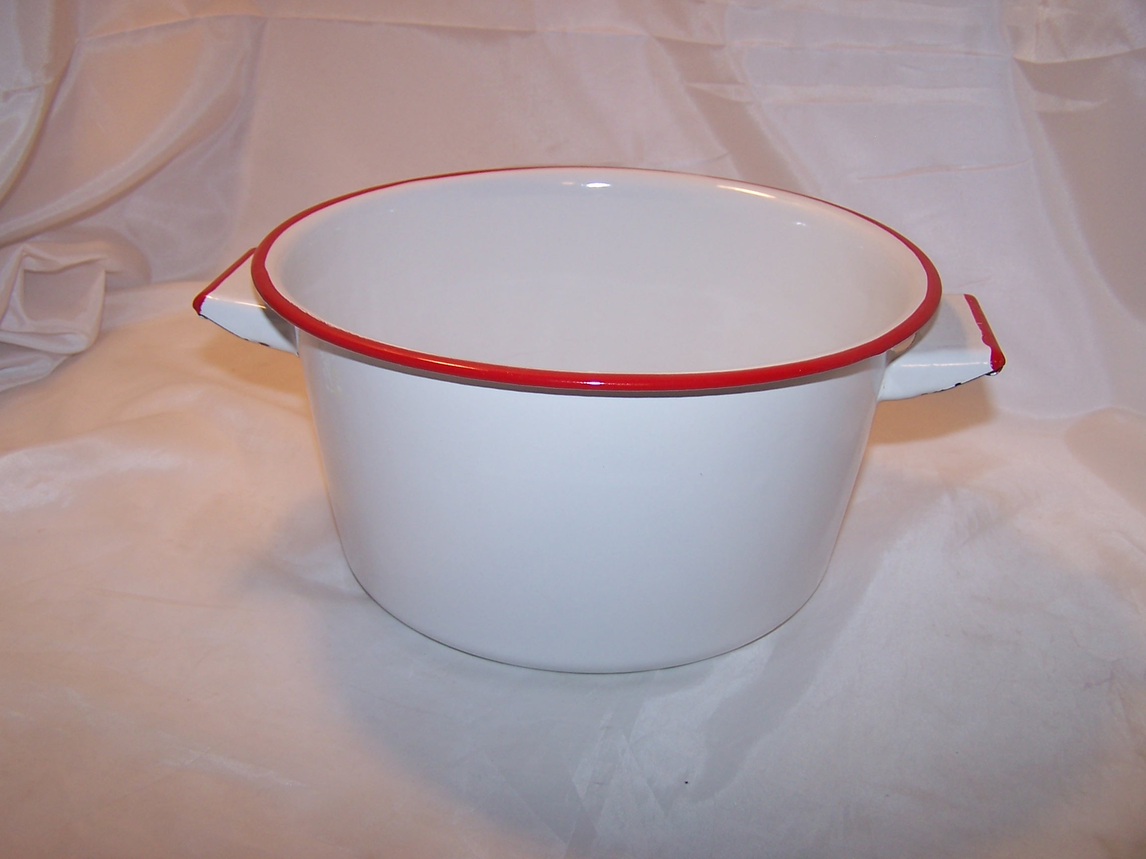 Image 2 of Enamelware Enamel Clad Cooking Pot Red White Vintage