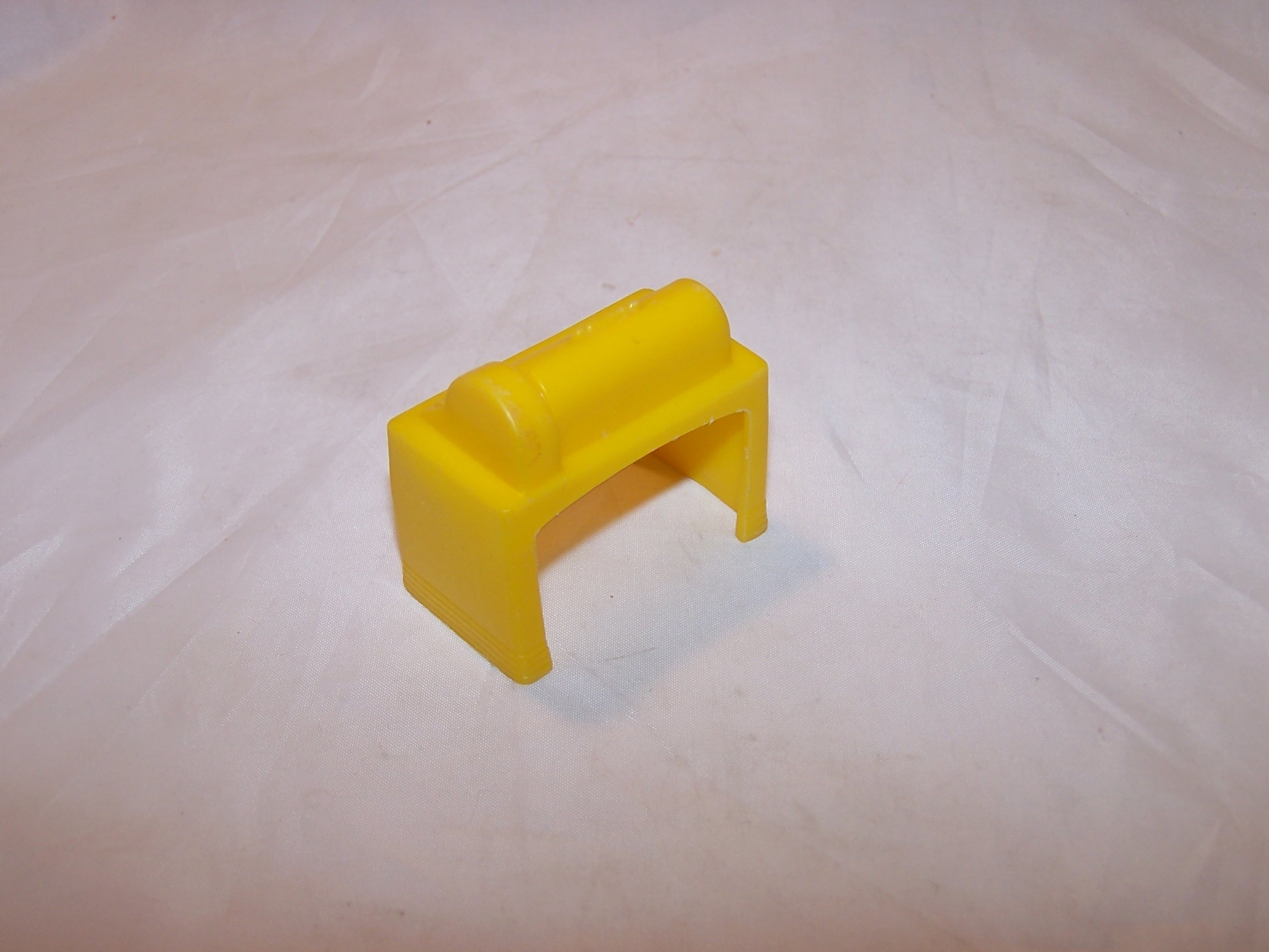 Image 2 of Dollhouse Yellow Appliance Table, Plastic, Vintage