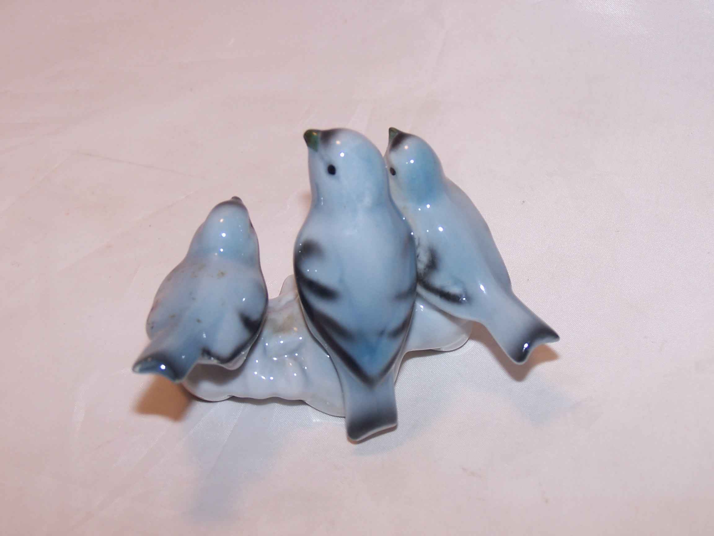 Image 2 of Bluebird Trio on Branch, Western Germany, Porcelain