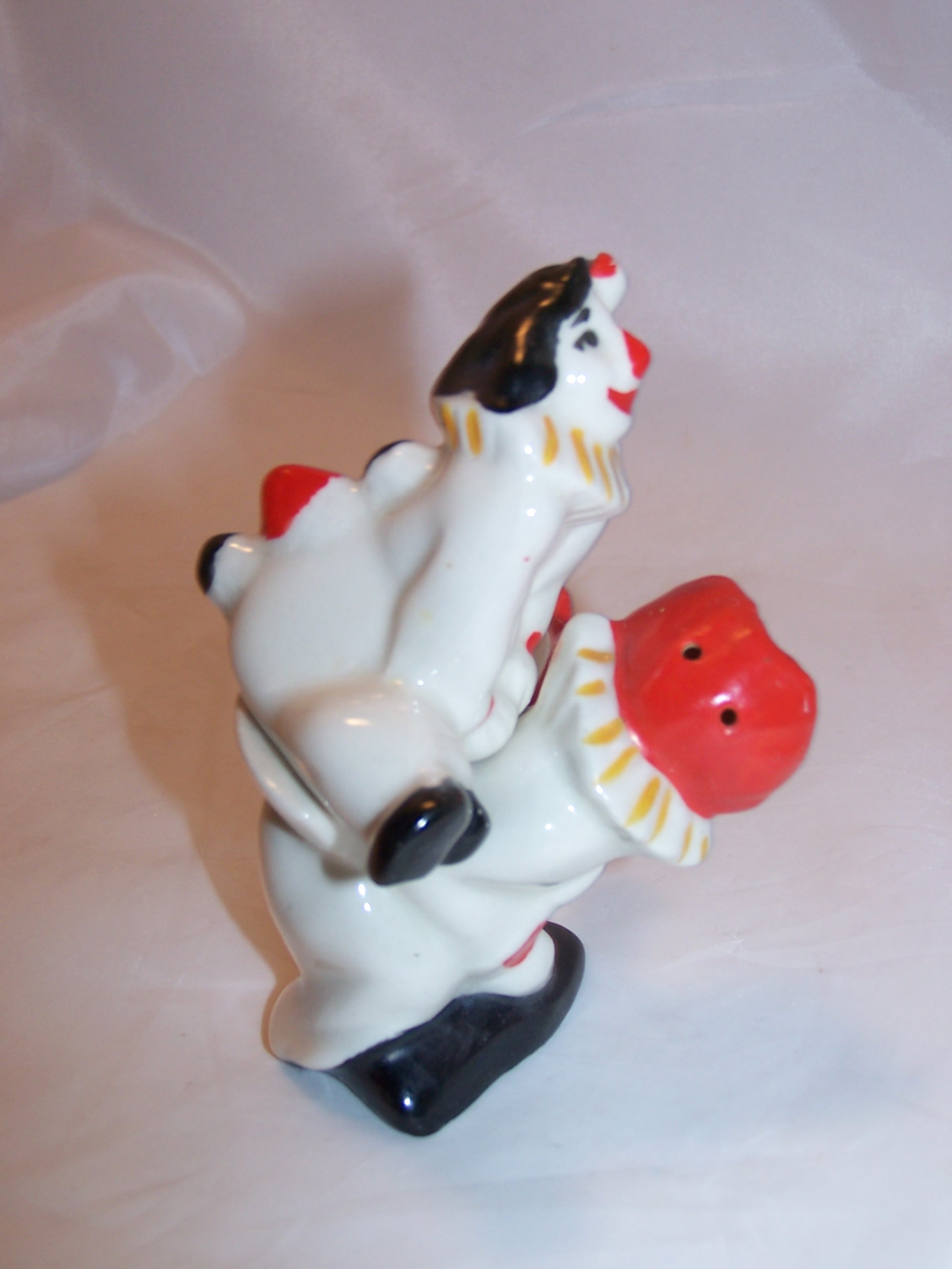 Image 3 of Salt and Pepper Shakers, Leapfrogging Clowns