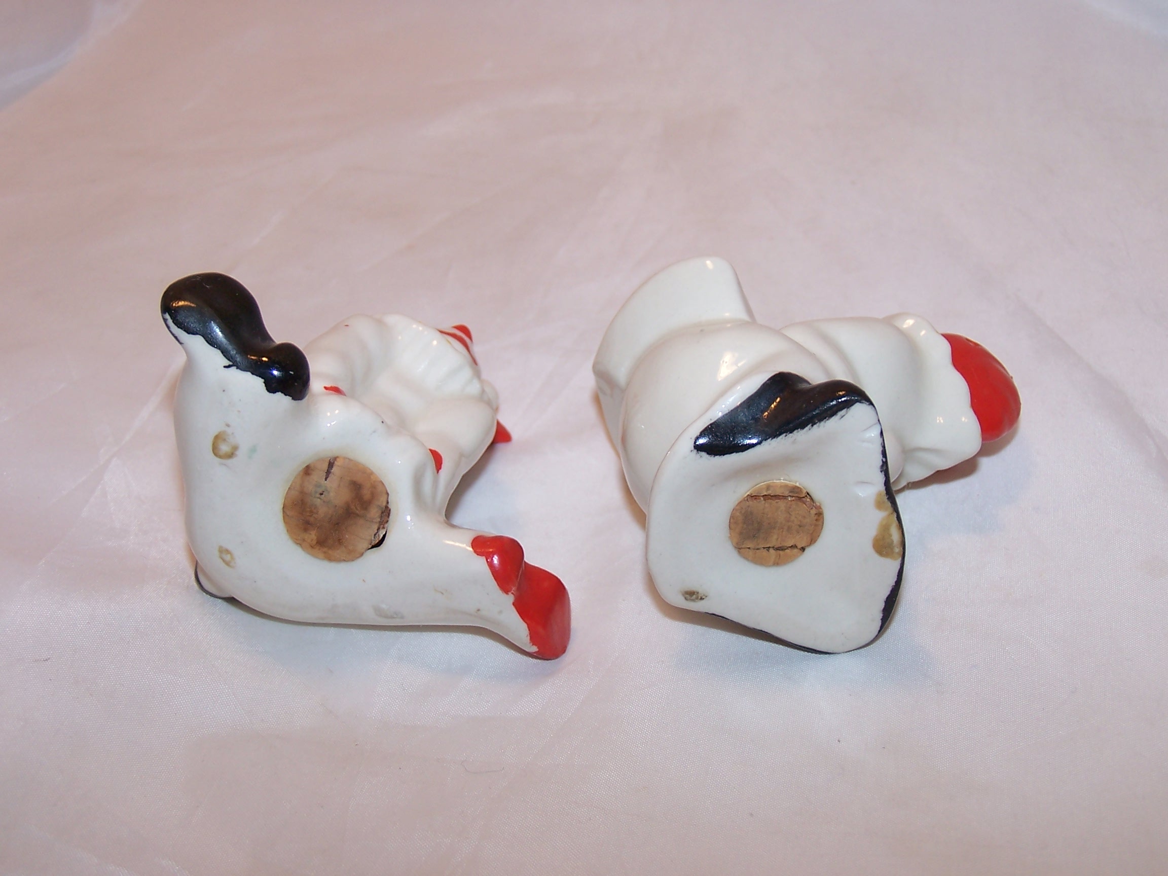 Image 5 of Salt and Pepper Shakers, Leapfrogging Clowns