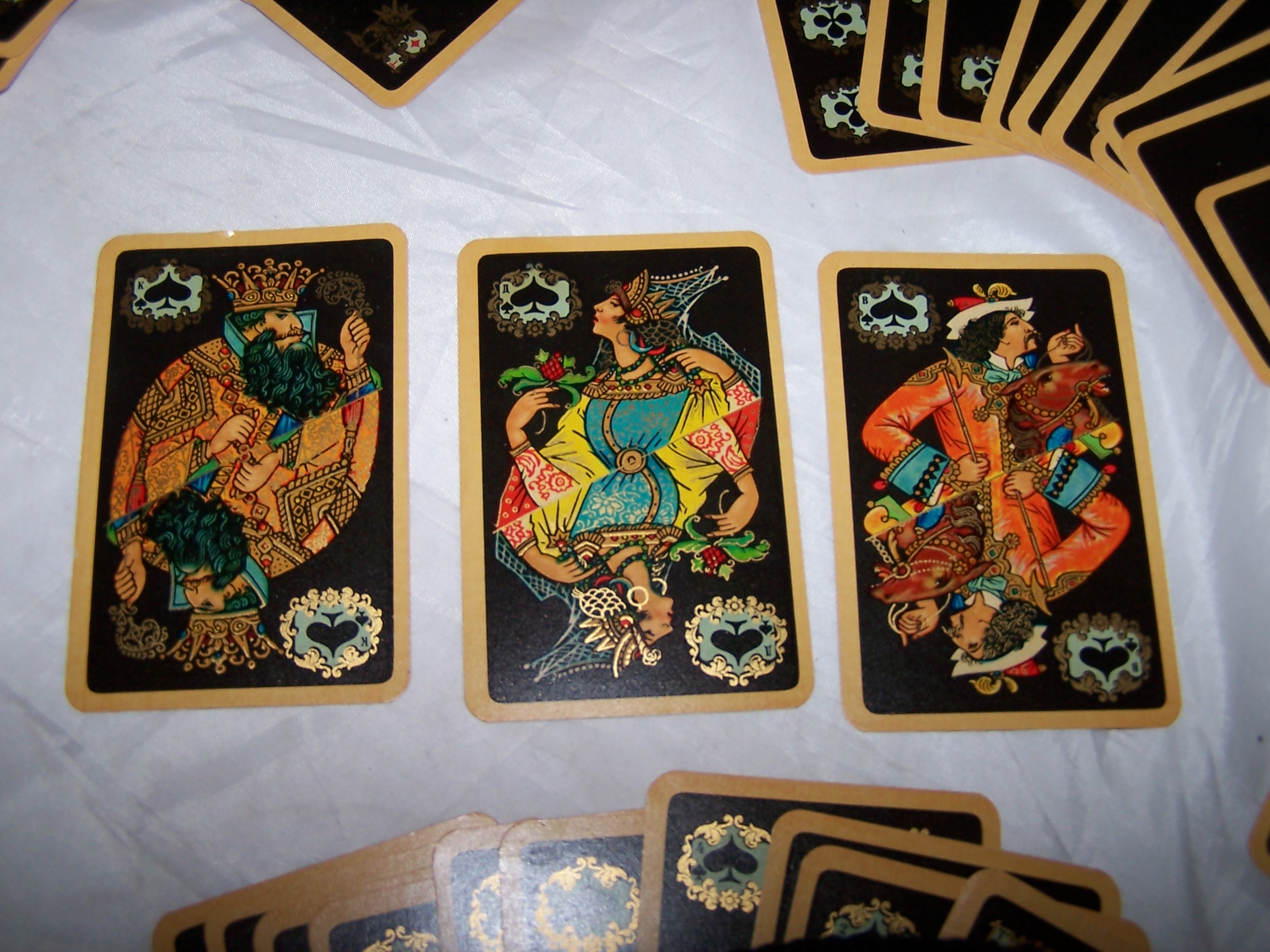 Image 4 of Playing Cards, Rich Colors, Gold, Complete Deck