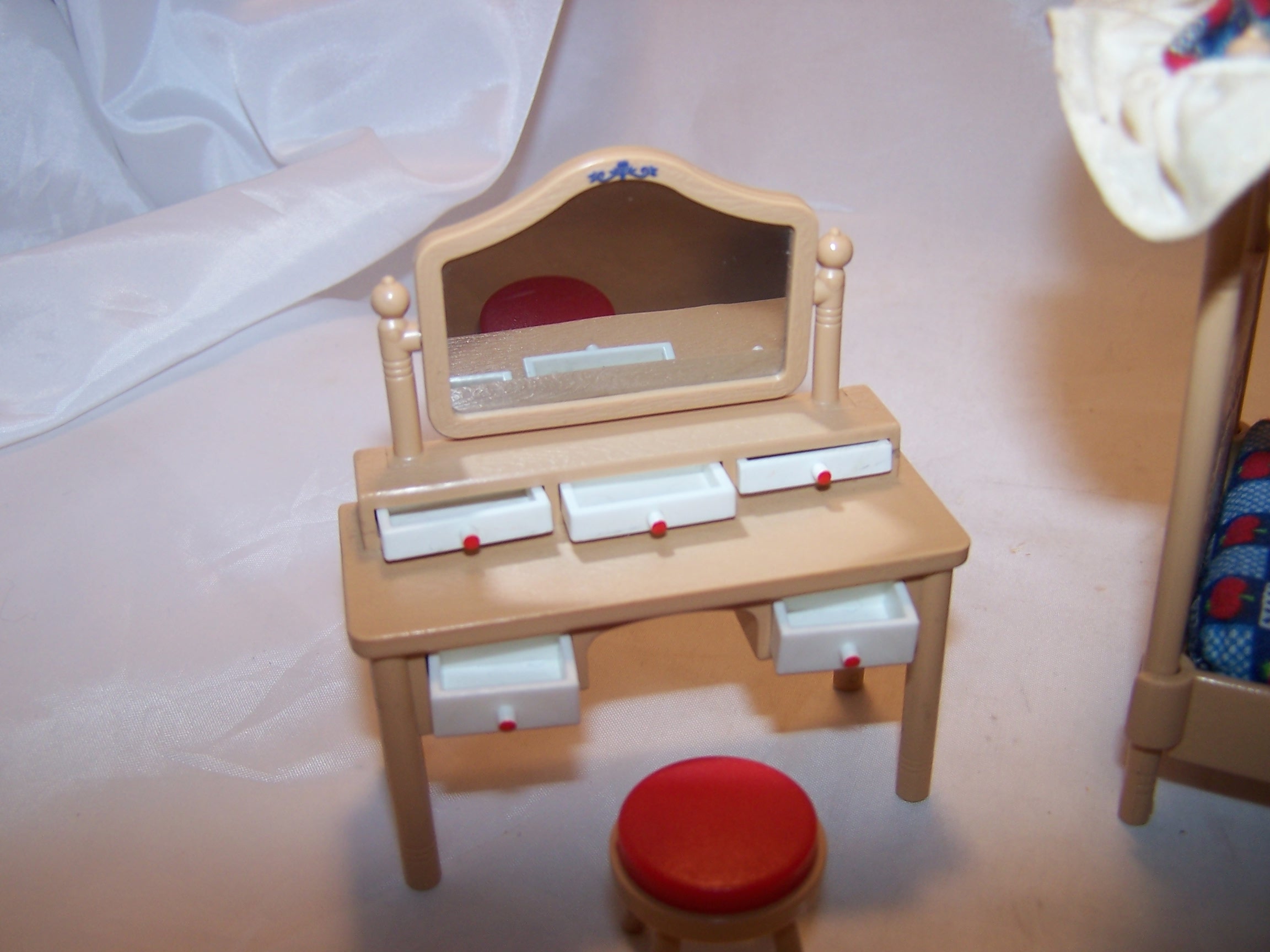 Image 25 of Dollhouse w Family, Furniture, Tomy